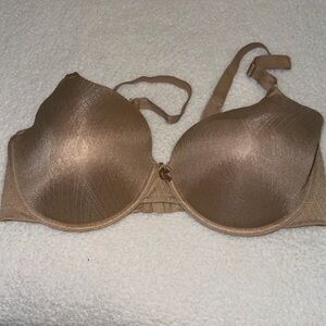 Vanity Fair bra 40DD
Nude tan